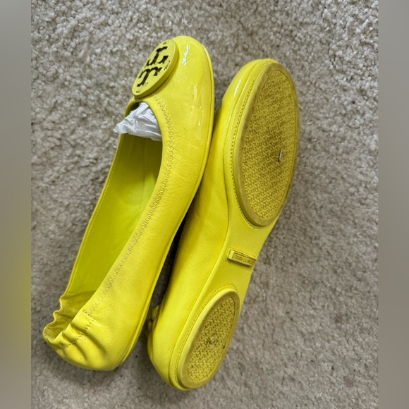 Tory Burch lemon green flats shoes - Picture 8 of 9